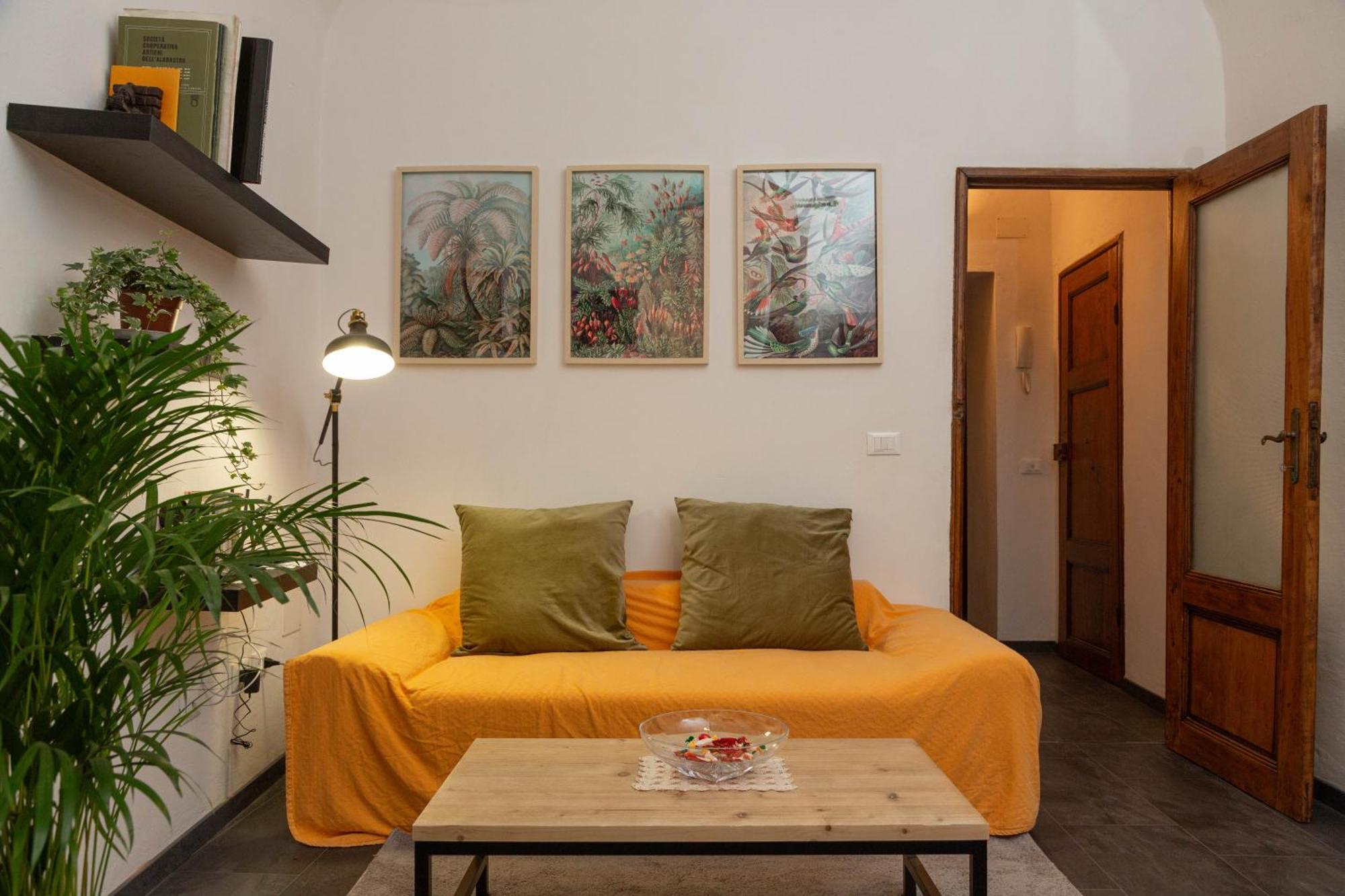 Il Cantuccio- Appartamento In Centro Con Giardino Volterra Exterior foto